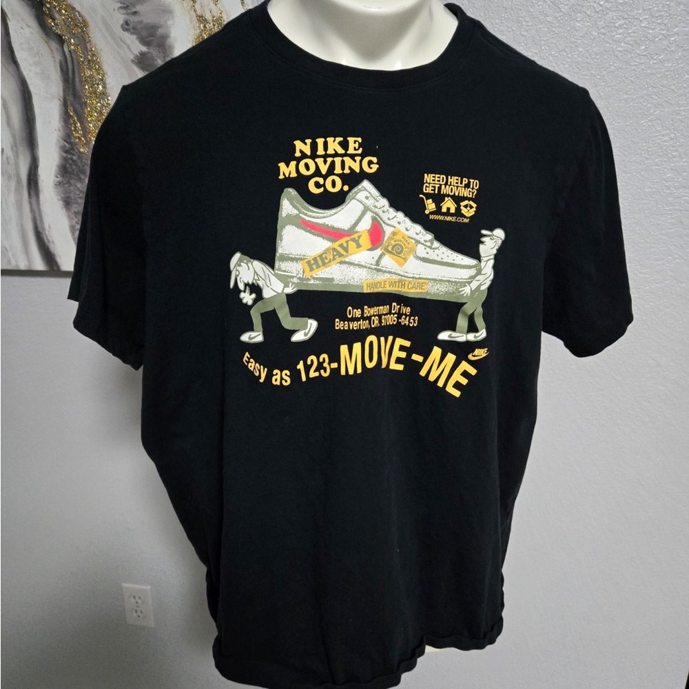 Nike Graphic Black T-Shirt